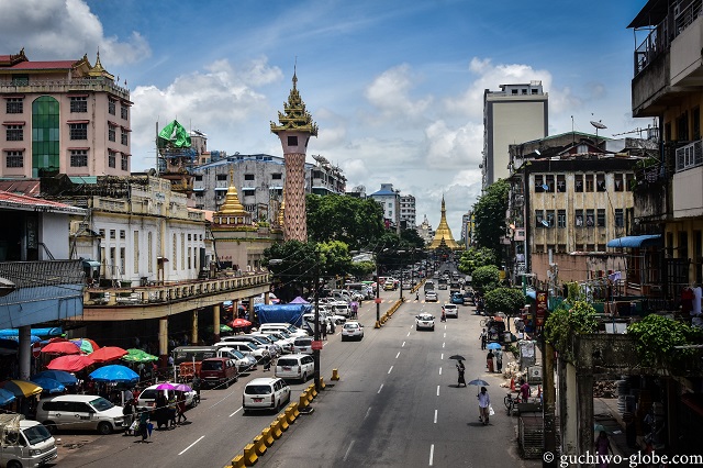 ダウンタウンの街並み（ヤンゴン）